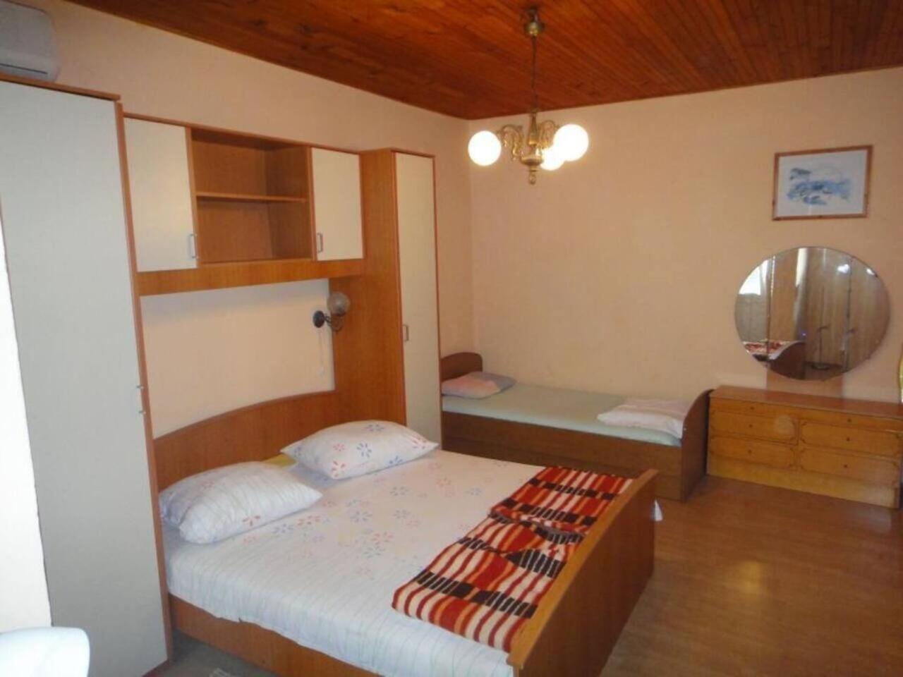Apartments Antonio Orebić Екстериор снимка